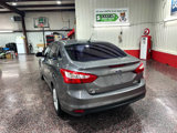 Used 2014 Ford Focus SE image 2