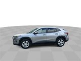 Used 2024 Chevrolet Trax LS w/ Driver Confidence Package image 4