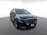 Used 2024 GMC Terrain SLT image 3