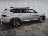 Used 2024 Volkswagen Atlas SE image 3