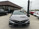 Used 2022 Toyota Camry SE image 2