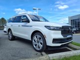 New 2025 Lincoln Navigator Reserve image 2