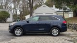 Used 2016 Kia Sorento LX w/ LX Convenience Package image 2