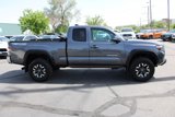 Used 2022 Toyota Tacoma TRD Off-Road image 4