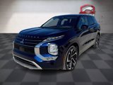 Used 2022 Mitsubishi Outlander SE image 3