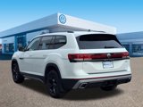 New 2025 Volkswagen Atlas Peak Edition SE image 5