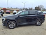 Used 2024 GMC Terrain SLT image 2