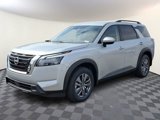 New 2025 Nissan Pathfinder SV image 3