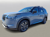 New 2025 Nissan Pathfinder Platinum image 2