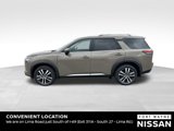 New 2025 Nissan Pathfinder Platinum image 4