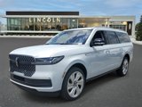 New 2025 Lincoln Navigator L Reserve image 2