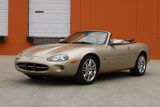 Used 2000 Jaguar XK8 Convertible image 3