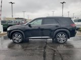 New 2025 Nissan Pathfinder Platinum image 4