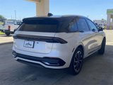 New 2025 Lincoln Nautilus Reserve image 3