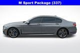 Used 2022 BMW 740i w/ Luxury Rear Seating Package image 5