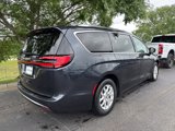 Used 2021 Chrysler Pacifica Touring-L w/ Uconnect Theater Family Group image 5