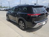 Used 2023 Nissan Pathfinder Platinum image 6