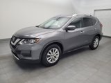 Used 2020 Nissan Rogue SV image 2