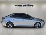 Used 2022 Toyota Corolla LE image 3