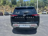 New 2025 Nissan Pathfinder SL image 6