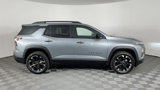 New 2025 Chevrolet Equinox RS image 3
