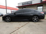 Used 2019 Toyota Camry SE image 2