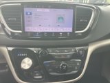 Certified 2023 Chrysler Pacifica Touring-L image 3