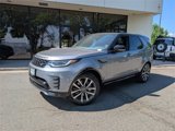 Used 2024 Land Rover Discovery Dynamic SE image 2