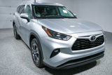 Used 2023 Toyota Highlander XLE image 5