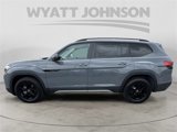 New 2025 Volkswagen Atlas Peak Edition SE image 2