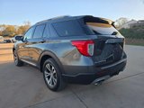 Used 2020 Ford Explorer Platinum w/ Premium Technology Package image 4