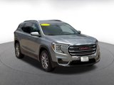 Used 2024 GMC Terrain SLT image 3