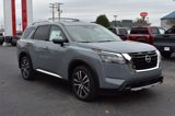 New 2025 Nissan Pathfinder Platinum w/ Cargo Package image 3