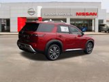 New 2025 Nissan Pathfinder Platinum image 3
