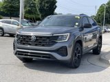 Used 2025 Volkswagen Atlas Cross Sport SEL R-Line image 3