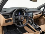 Certified 2025 Porsche Macan image 4