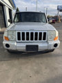 Used 2006 Jeep Commander 4WD w/ Popular Equipment Group image 2