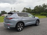 New 2025 Mitsubishi Outlander SE image 3