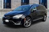 Used 2017 Chrysler Pacifica Limited image 2