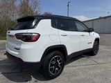 Used 2025 Jeep Compass Trailhawk image 5