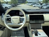 New 2025 Land Rover Range Rover Long Wheelbase SE image 4