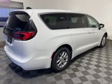 New 2026 Chrysler Pacifica Select image 6