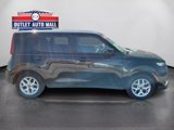 Used 2022 Kia Soul LX w/ Technology Package image 2