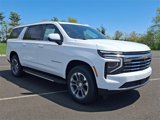 New 2025 Chevrolet Suburban LT w/ Comfort Package image 2
