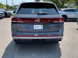 New 2025 Volkswagen Atlas Peak Edition SE image 3