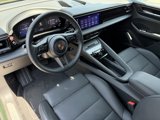 Used 2025 Porsche Macan Electric image 4