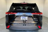 Used 2023 Toyota Highlander XLE image 6