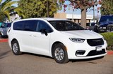 New 2025 Chrysler Pacifica Select image 6