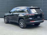 Used 2024 Jeep Grand Cherokee Limited image 3