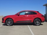 Certified 2025 Porsche Macan image 2